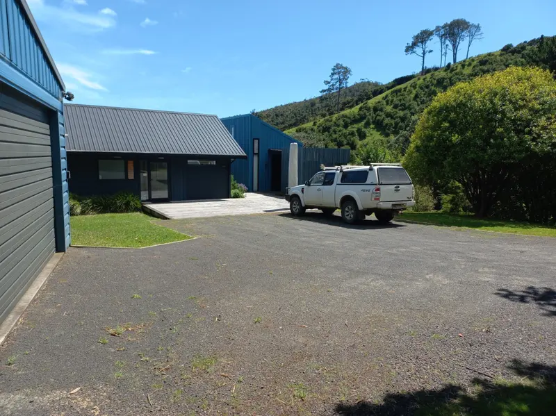 Parking Area 1, Kuaotunu Escape